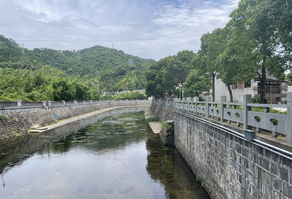 มีฝนตกปานกลางถึงหนักทางตอนใต้ของ Ningbo วันนี้